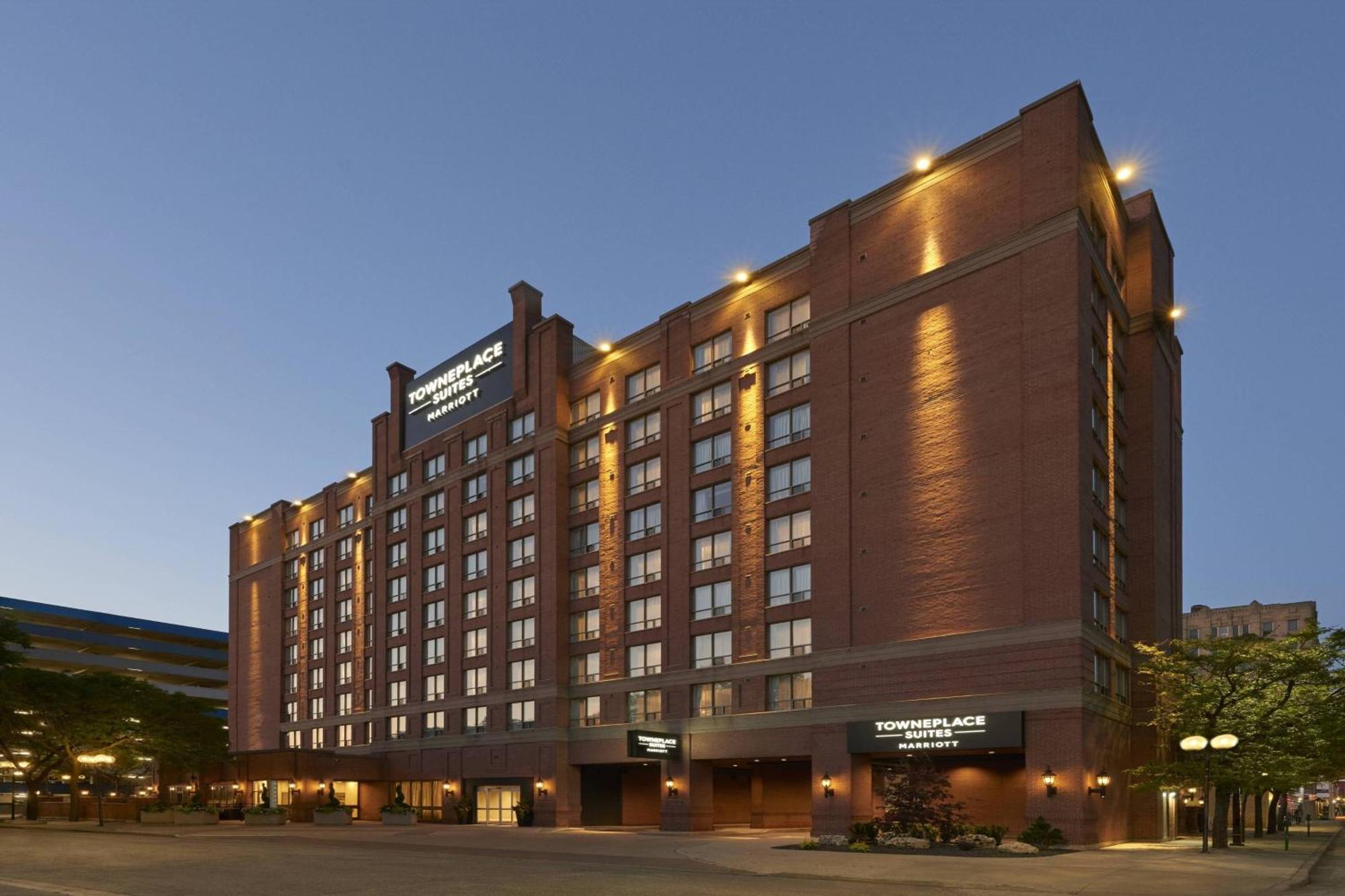 Towneplace Suites By Marriott Windsor Exterior foto
