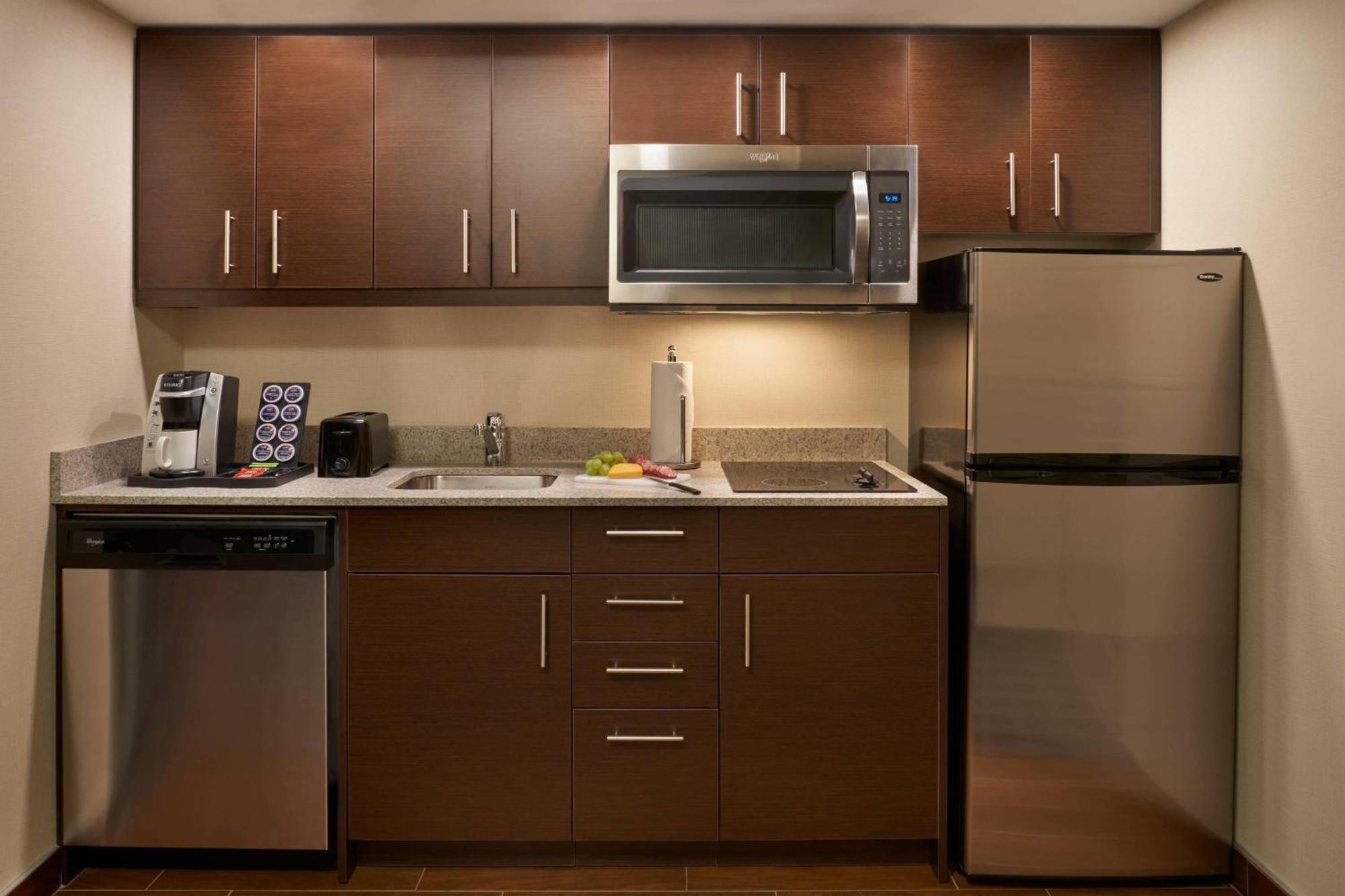 Towneplace Suites By Marriott Windsor Exterior foto
